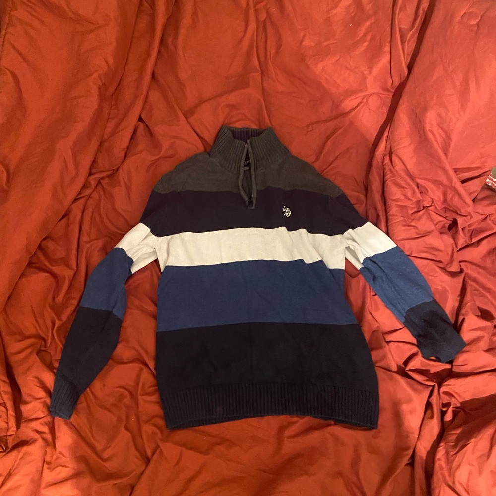 U.S Polo Assn 
sweater shirt men’s medium